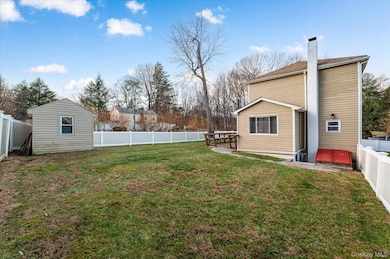 509 Vine Rd, Yorktown Heights, NY 10598 - photo 2