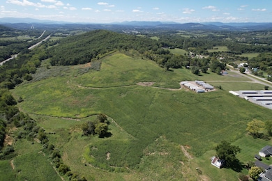 000 N Lee Hwy unit 11, Lexington, VA 24450 - photo 2