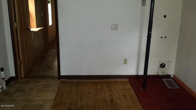 213 Elm St, Paw Paw, MI 49079 - photo 5