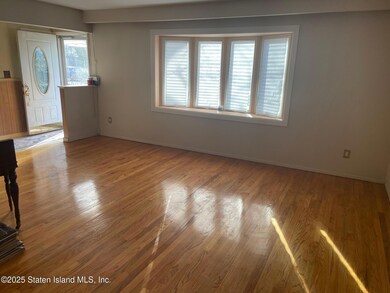 127 Bradley Avenue-3