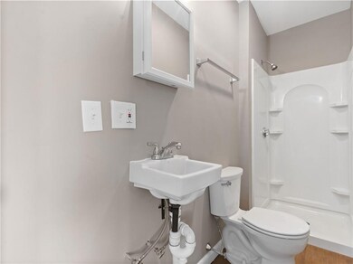 129 Coyle Ave, Pawtucket, RI 02861 - photo 6