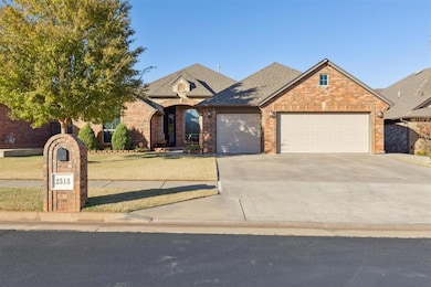 2513 SE 39th St, Moore, OK 73160 - photo 2