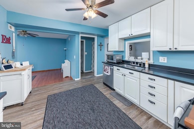 17 Adams St, Swedesboro, NJ 08085 - photo 7