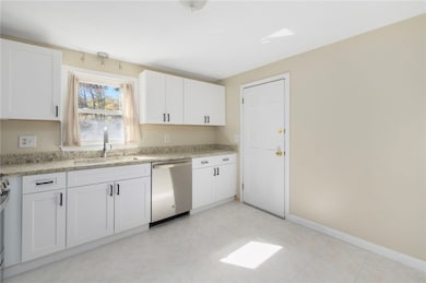 620 Dry Bridge Rd, North Kingstown, RI 02852 - photo 4