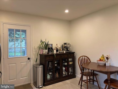 2120 Lyndon Ave, Lancaster, PA 17602 - photo 7