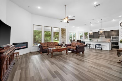 1404 Scenic Oaks Dr, Georgetown, TX 78628 - photo 4