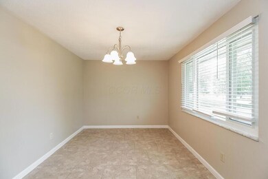 2606 Brownfield Rd, Columbus, OH 43232 - photo 6