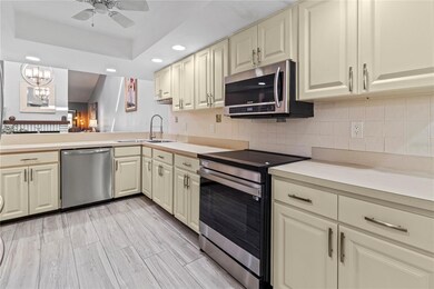 4641 La Jolla Dr, Bradenton, FL 34210 - photo 6