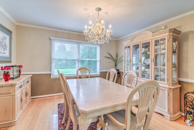 006_DINING ROOM