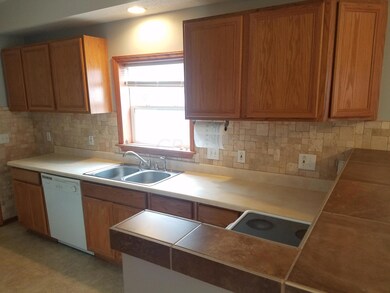 506 Elsmere St unit 504, Columbus, OH 43206 - photo 4