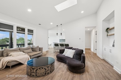 9726 Mill Ct E unit B2, Palos Park, IL 60464 - photo 2