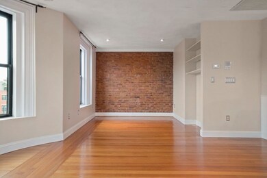 662 Tremont St unit 5, Boston, MA 02118 - photo 2