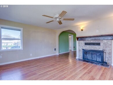 445 W Main St, Sheridan, OR 97378 - photo 7