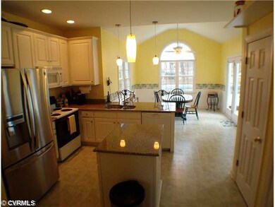 Kitchen - Kitchen to die for, granite counters, op