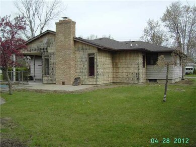 2778 Stenzel Ave, North Tonawanda, NY 14120 - photo 3