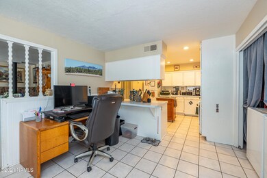 Dinning Room Image 2