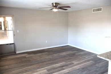 6370 1st St N unit B206, Saint Petersburg, FL 33702 - photo 2