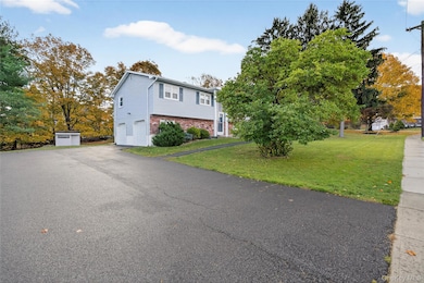 20 Peter Bush Dr, Monroe, NY 10950 - photo 2