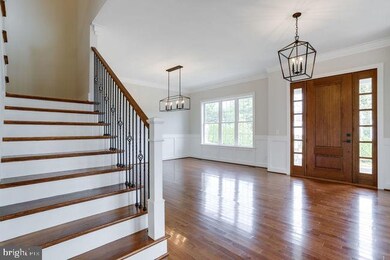 2054 Arch Dr, Falls Church, VA 22043 - photo 7