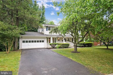 6811 Lemon Rd, McLean, VA 22101 - photo 2