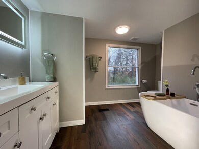 303 Conger St, Cumberland City, TN 37050 - photo 4