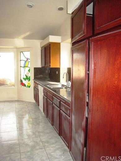 Lots of kitchen cabinets.
