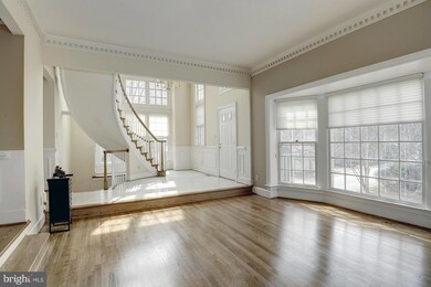 8001 Quarry Ridge Way, Bethesda, MD 20817 - photo 4