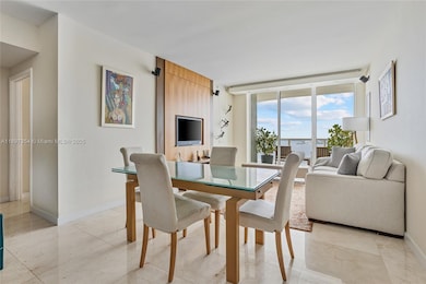 218 SE 14th St unit 2105, Miami, FL 33131 - photo 4