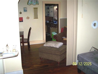 571 Laurel St, Franklin, VA 23851 - photo 7