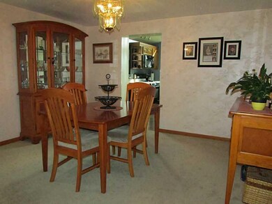 Dining Room. Dining Room W/Plenty of Room For All 