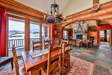 Dining room with views of Devil's Thumb