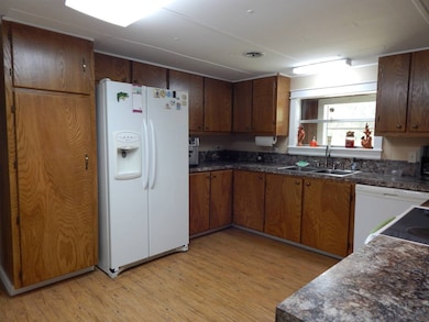 568 Hess Rd unit Tracts 1 and 2, Zwolle, LA 71486 - photo 5