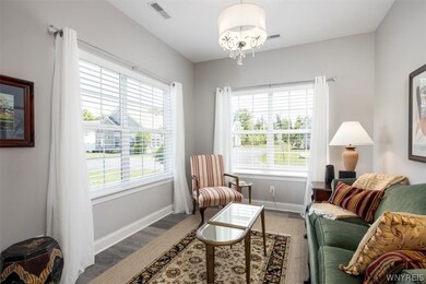 Den/Multi-Use Room