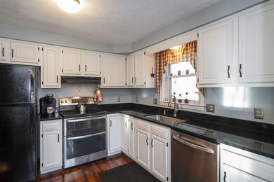 27 Woodbine Ave, Concord, NH 03303 - photo 7