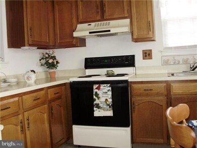 36 Knollwood Dr, Woodbury, NJ 08096 - photo 2