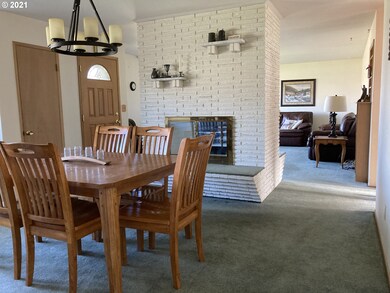 2208 Radio Way, the Dalles, OR 97058 - photo 7