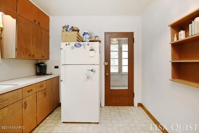 2042 Plainfield Ave NE, Grand Rapids, MI 49505 - photo 6