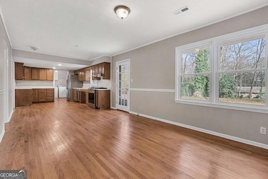 558 Dorsey Cir SW unit 3, Lilburn, GA 30047 - photo 5