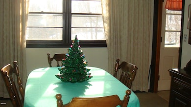 8 Riverview Ct, Greenwich, CT 06831 - photo 3