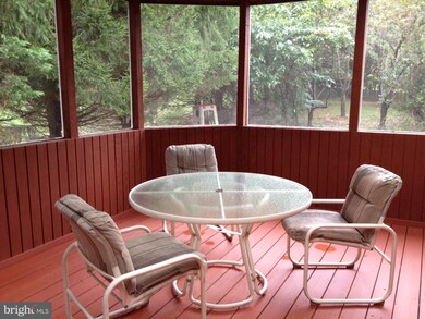 12624 Gravenhurst Ln, North Potomac, MD 20878 - photo 3