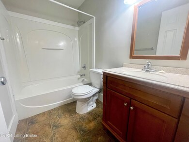 1606 Lucia Ave unit 9, Louisville, KY 40204 - photo 4