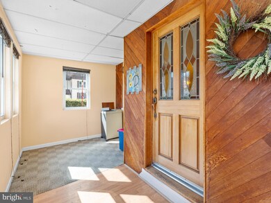 637 Andrews Ave, Darby, PA 19023 - photo 6