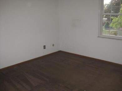 1369 Pegwood Dr, Columbus, OH 43229 - photo 5