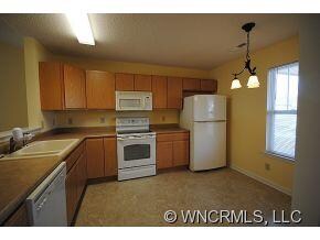 1804 Deermouse Way, Hendersonville, NC 28792 - photo 2