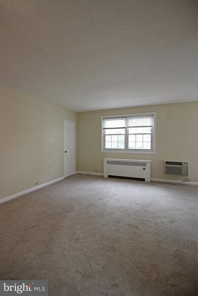 4322 2nd Rd N unit 2, Arlington, VA 22203 - photo 4