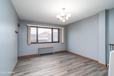 410 N Ash St, Crookston, MN 56716 - photo 4