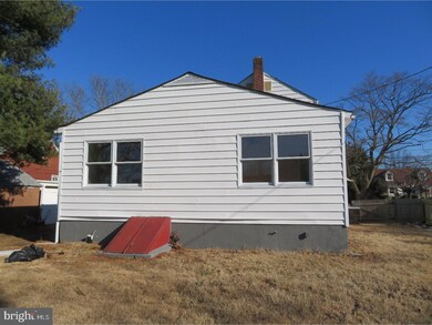 266 Nassau Ave, Paulsboro, NJ 08066 - photo 2