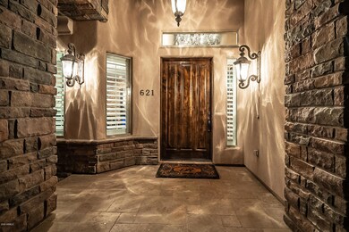 621 W AZALEA Drive, Chandler, AZ 85248