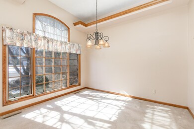 1011 E Turnbridge CIR