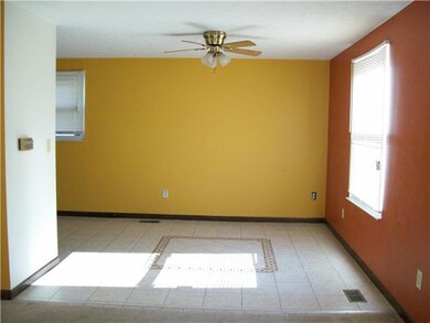 4384 Logwood Ln, Columbus, OH 43228 - photo 7